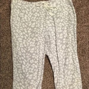 Pajamas (2 pairs)